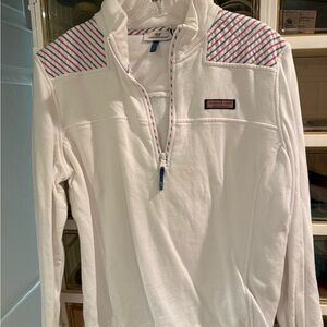 Women’s size L Vineyard Vines White Pullover Shep with Red and Blue Stripes
